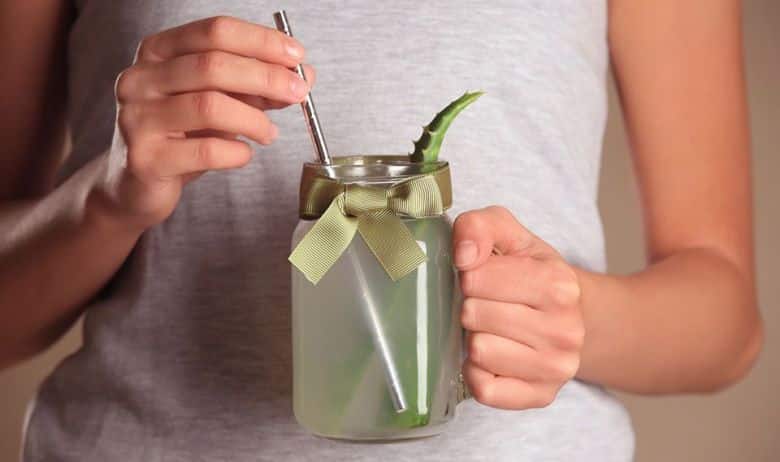 Jugo de Aloe vera ¿Para qué sirve? 9 Para qué sirve el aloe vera bebido